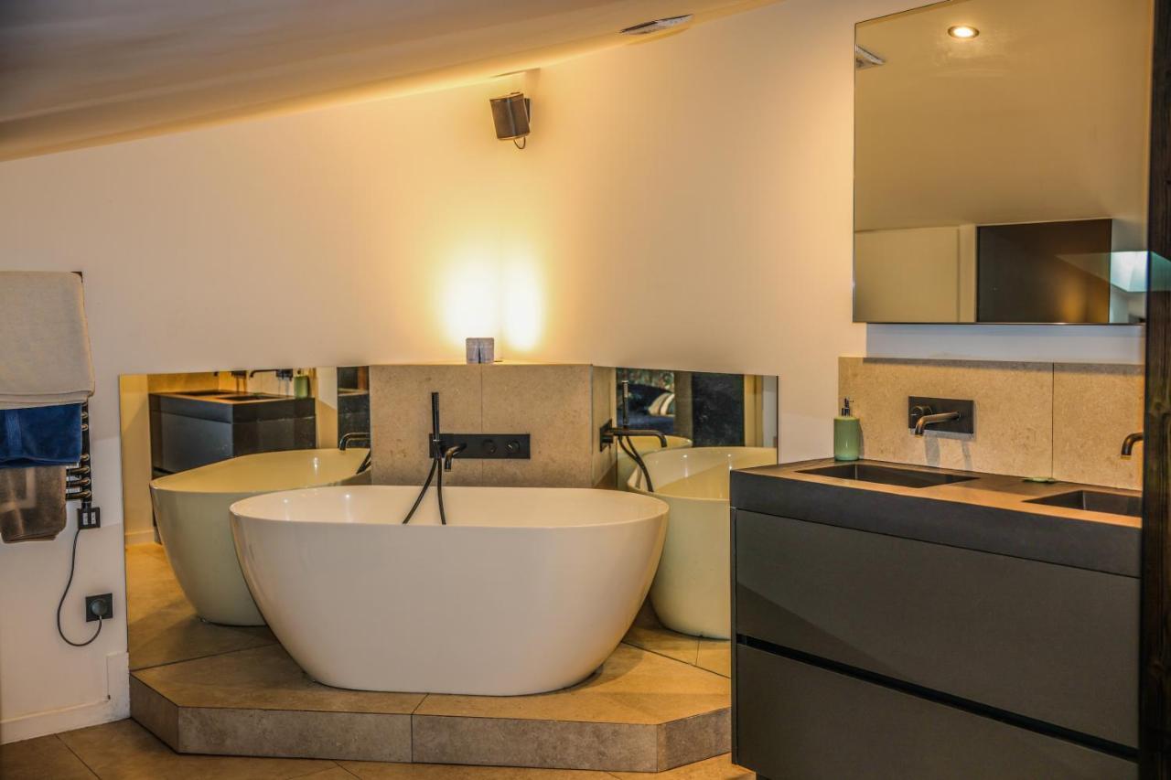 Casa Jungle ! Superb Duplex Apartment, Place Des Lices ! Saint-Tropez Kültér fotó
