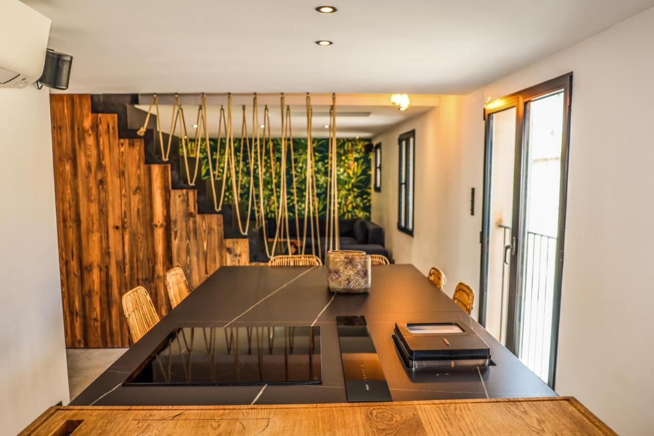 Casa Jungle ! Superb Duplex Apartment, Place Des Lices ! Saint-Tropez Kültér fotó